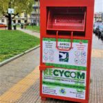 Κόκκινοι κάδοι ανακύκλωσης ενδυμάτων και υποδημάτων στο Δήμο Περιστερίου