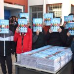 Ξεκίνησε η διανομή των τετραδίων της εκστρατείας «Δύναμη είναι το Μαζί» στα σχολεία του Περιστερίου